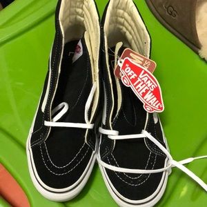 BRAND NEW! TAGS ON! high top black vans